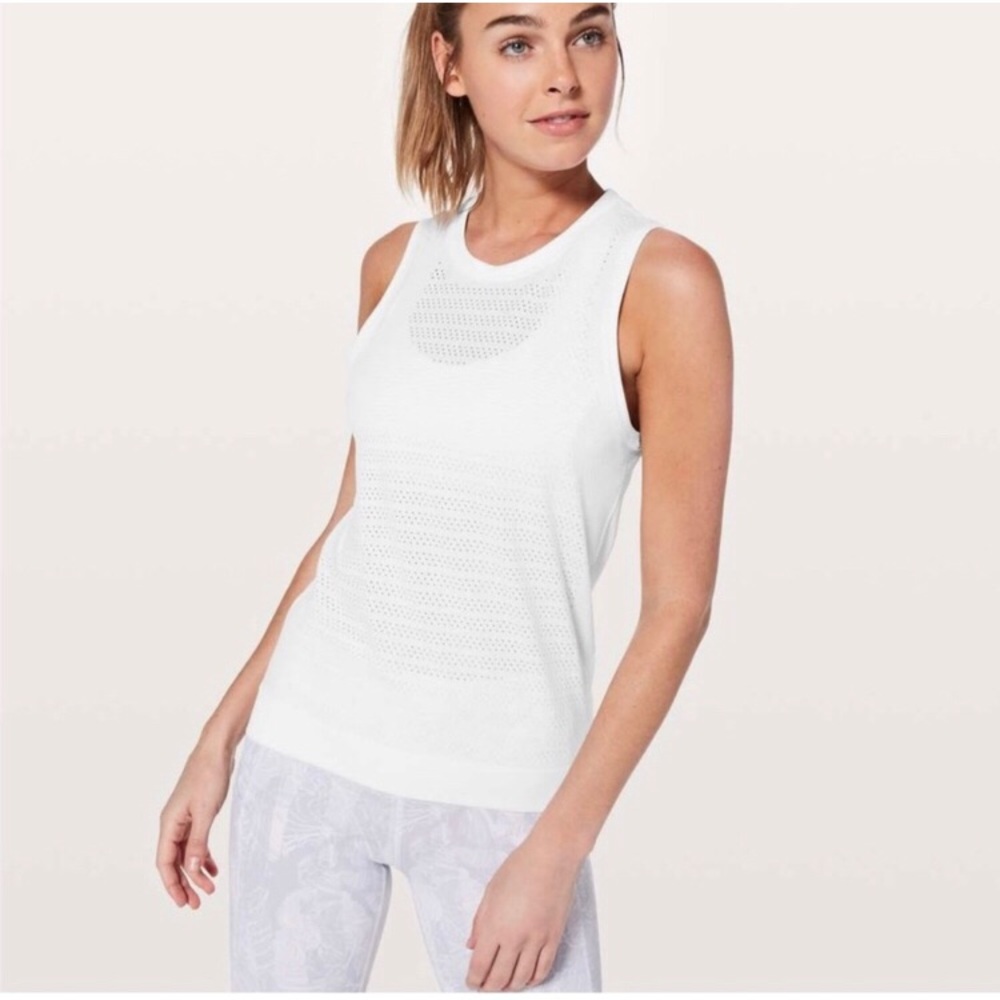 Lululemon Breeze by muscle tank II 6 euc